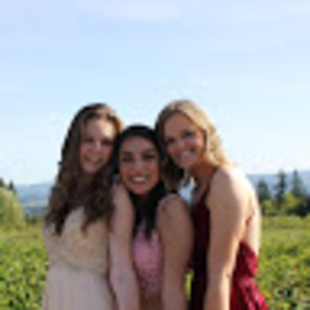 Meet your Posher, Kayla